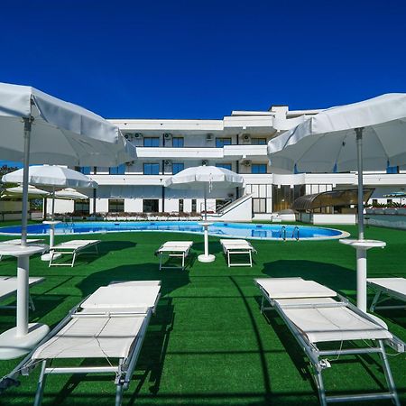 Hotel Club Clorinda Nuova Gestione 2024 Paestum Eksteriør billede