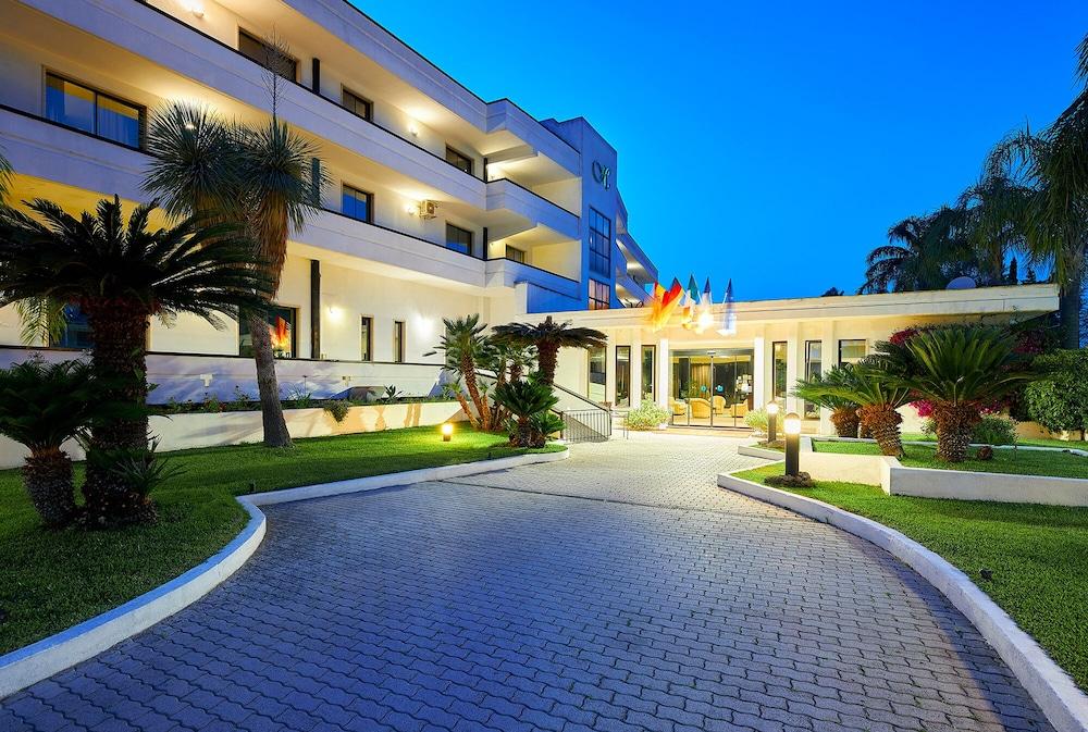 Hotel Club Clorinda Nuova Gestione 2024 Paestum Eksteriør billede