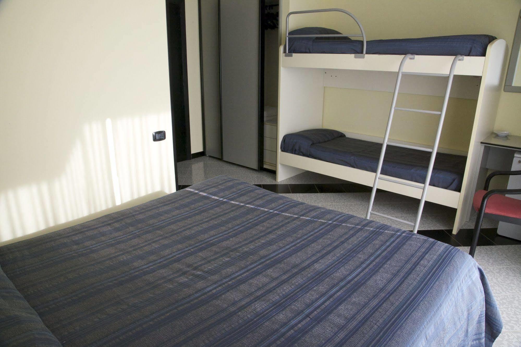 Hotel Club Clorinda Nuova Gestione 2024 Paestum Eksteriør billede