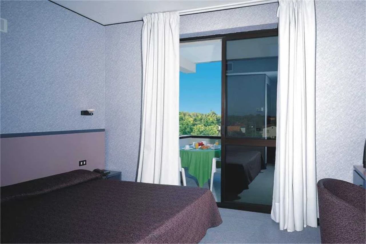Hotel Club Clorinda Nuova Gestione 2024 Paestum Eksteriør billede